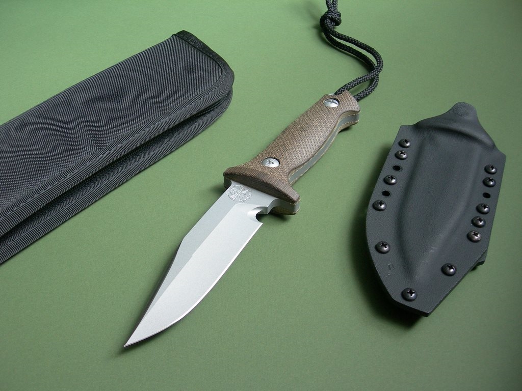 Manza knifes. Ножи Treeman Knives. Нож тактический "Shark" сталь AISI 420. Behring / Treeman - Combat Knives. Тактический нож bm15200.