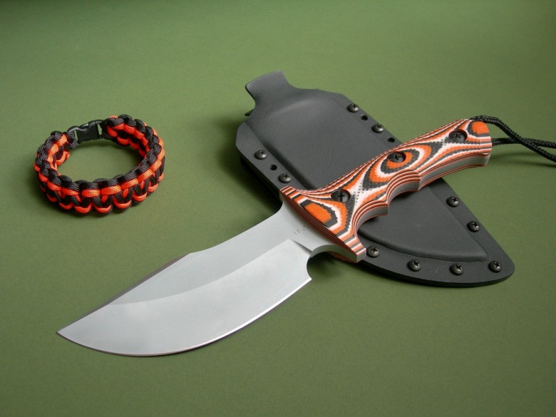 Фото ножа фенг. Treeman Combat Knives. Behring / Treeman - Combat Knives. Нож летучая мышь бетдаггер. Treeman Combat Daggers.